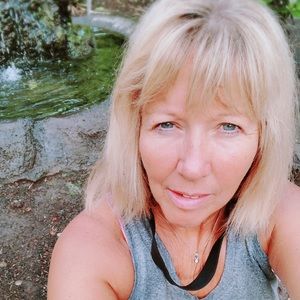 Meet your Posher, Linda